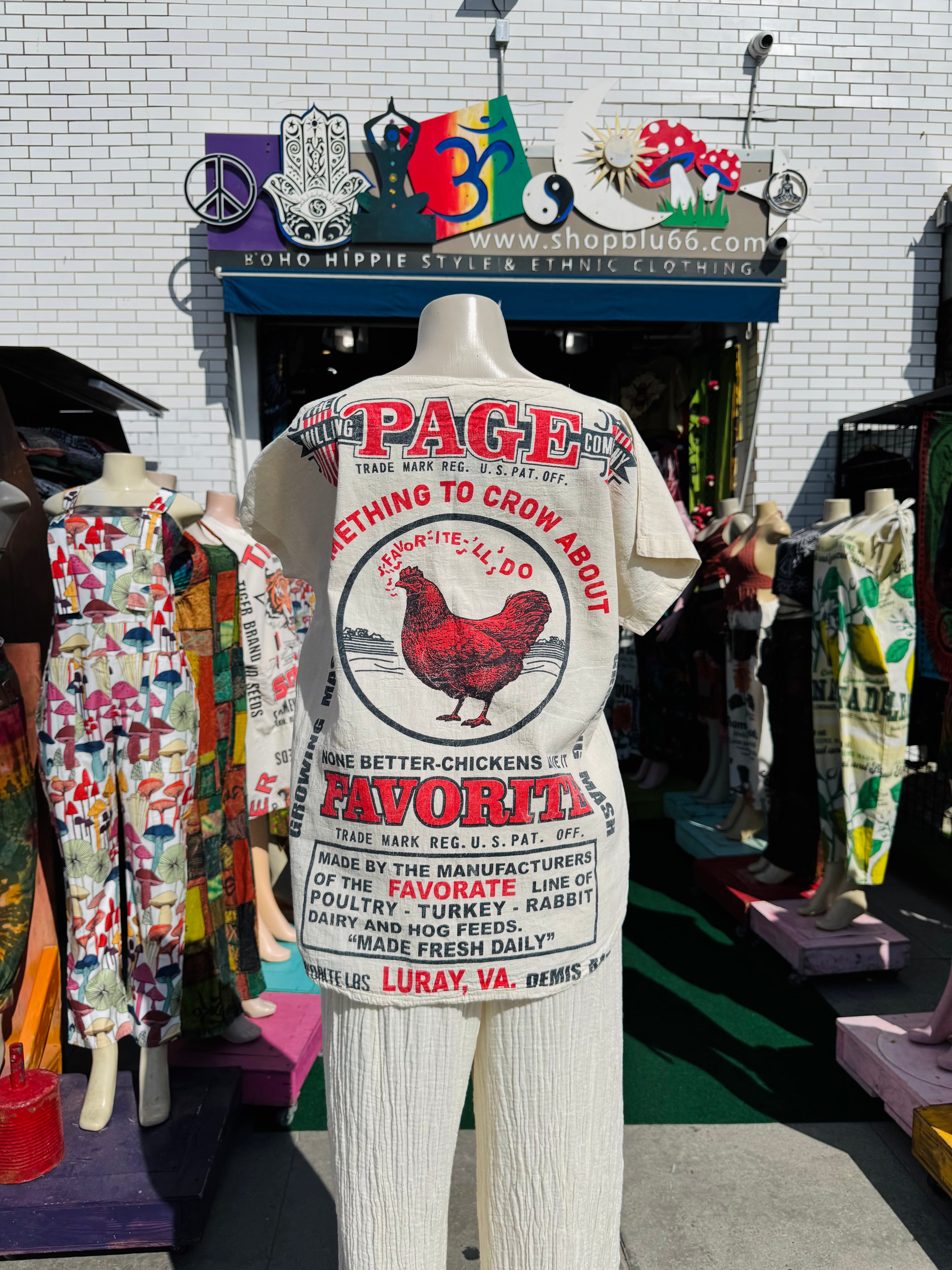 Vintage chicken tail-shirt