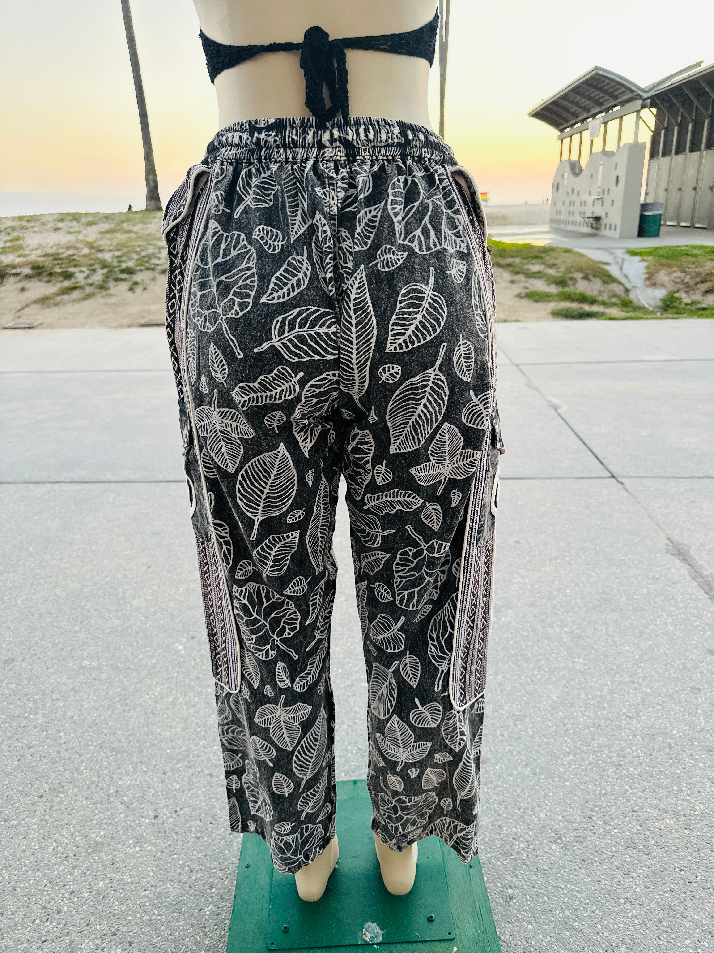 Boho leaf pants (blk/white )
