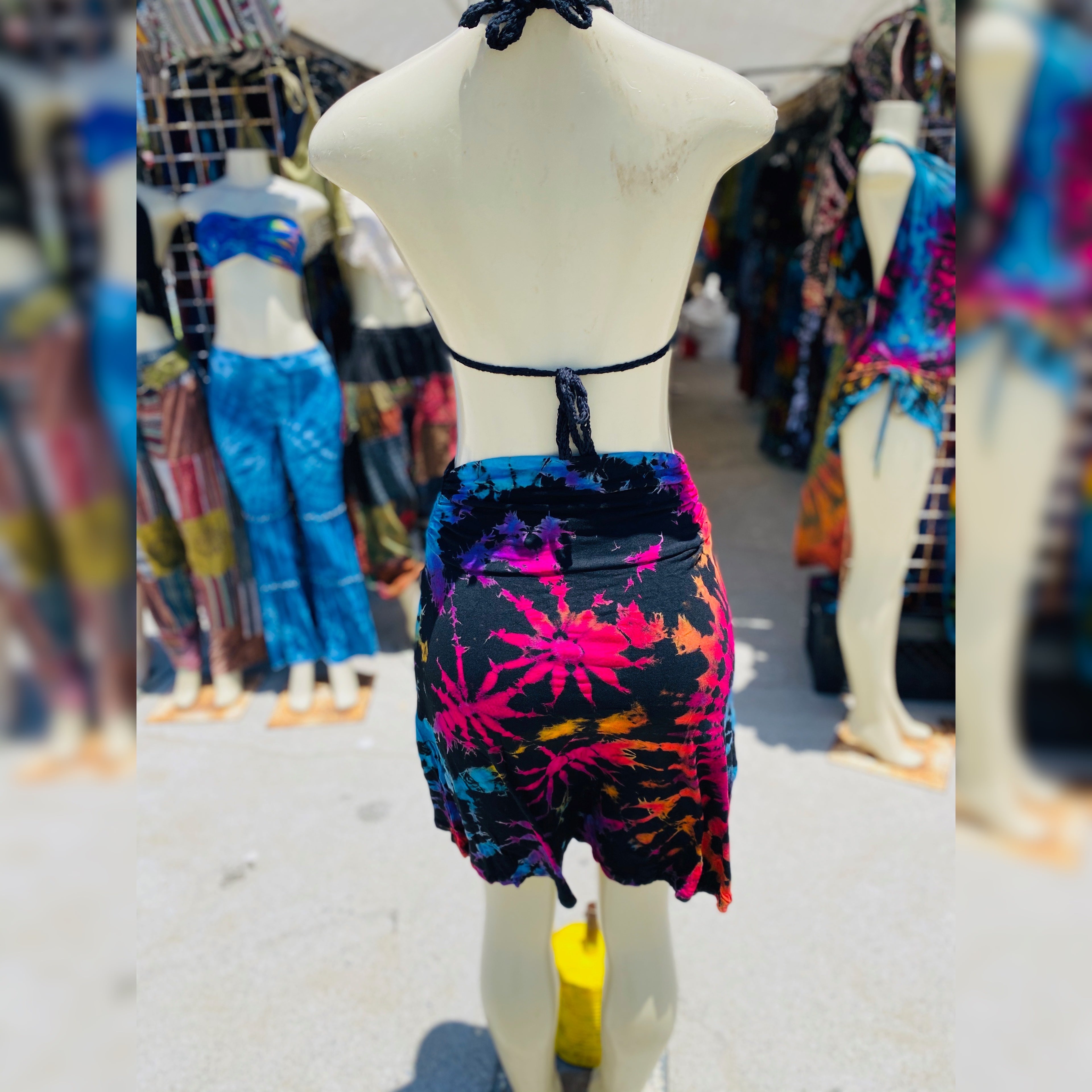 Short summer skirt ( black/rainbow )
