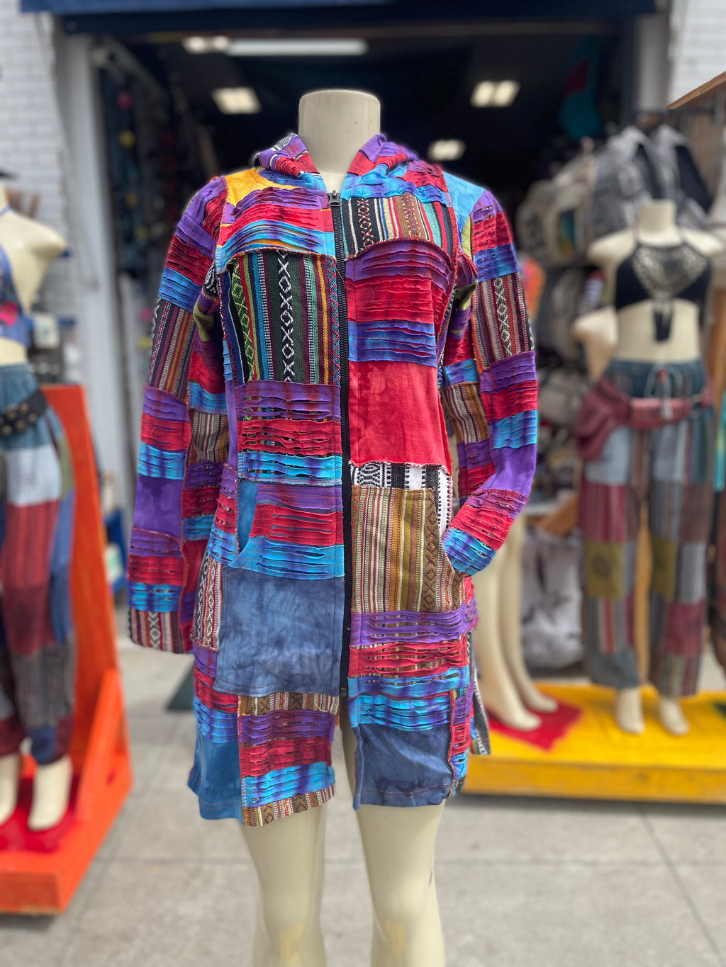 Colorful patch long hoody