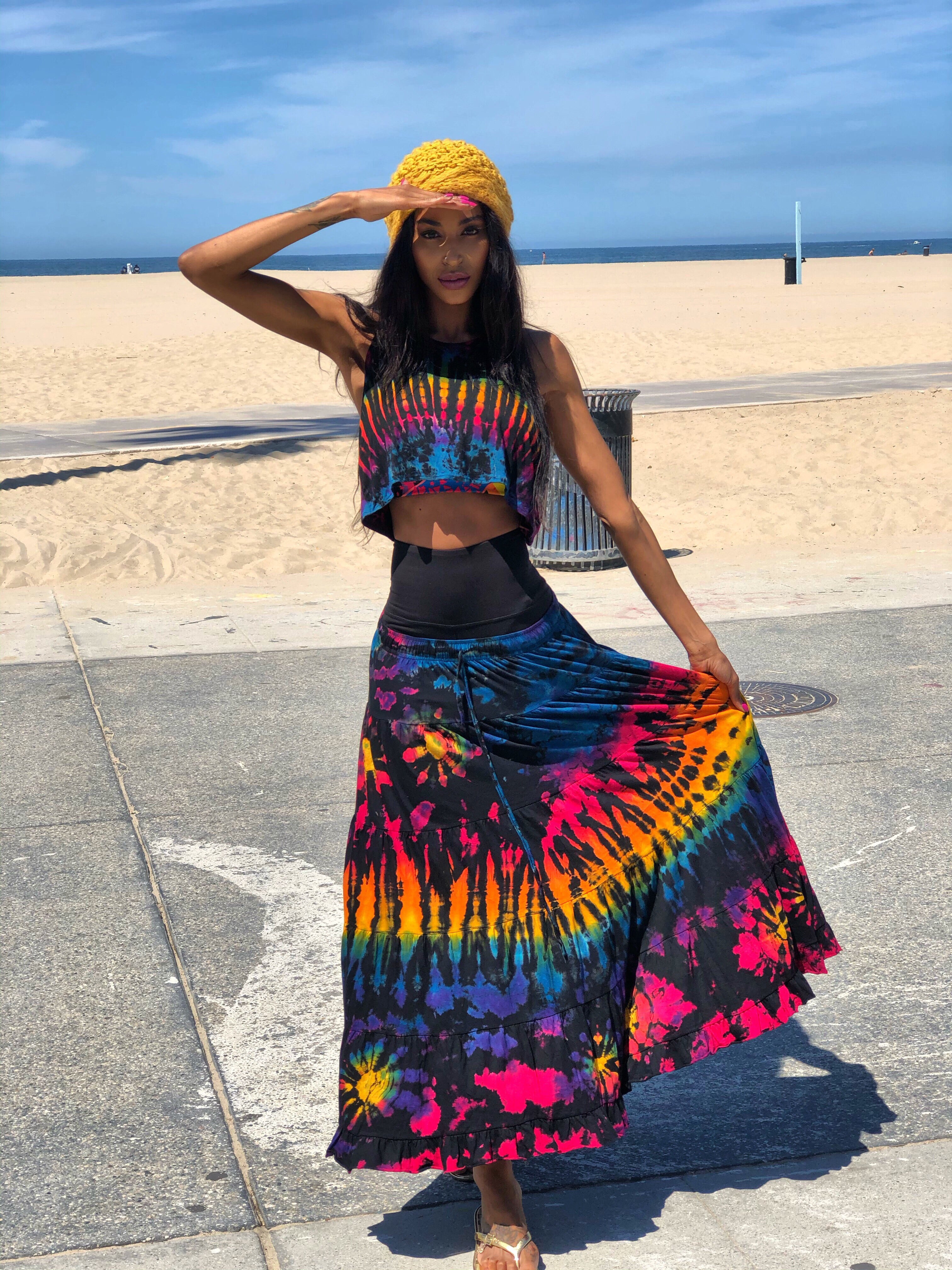 Cha cha skirt (Black/Rainbow)