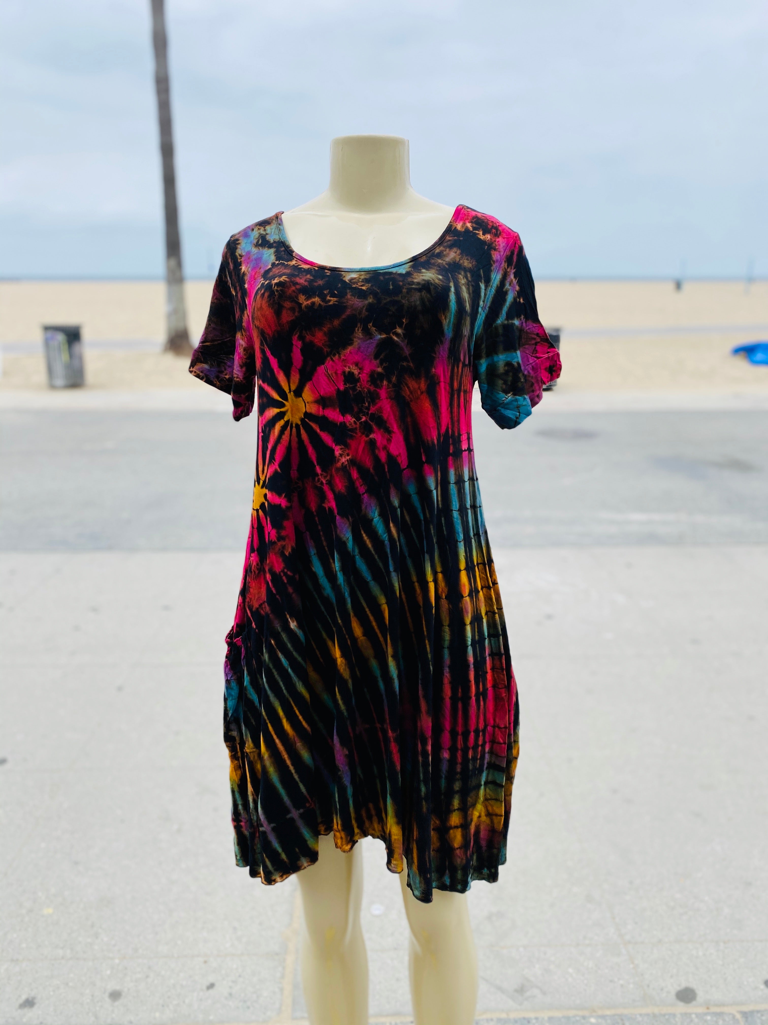 Fun tunic dress ( black /rainbow)