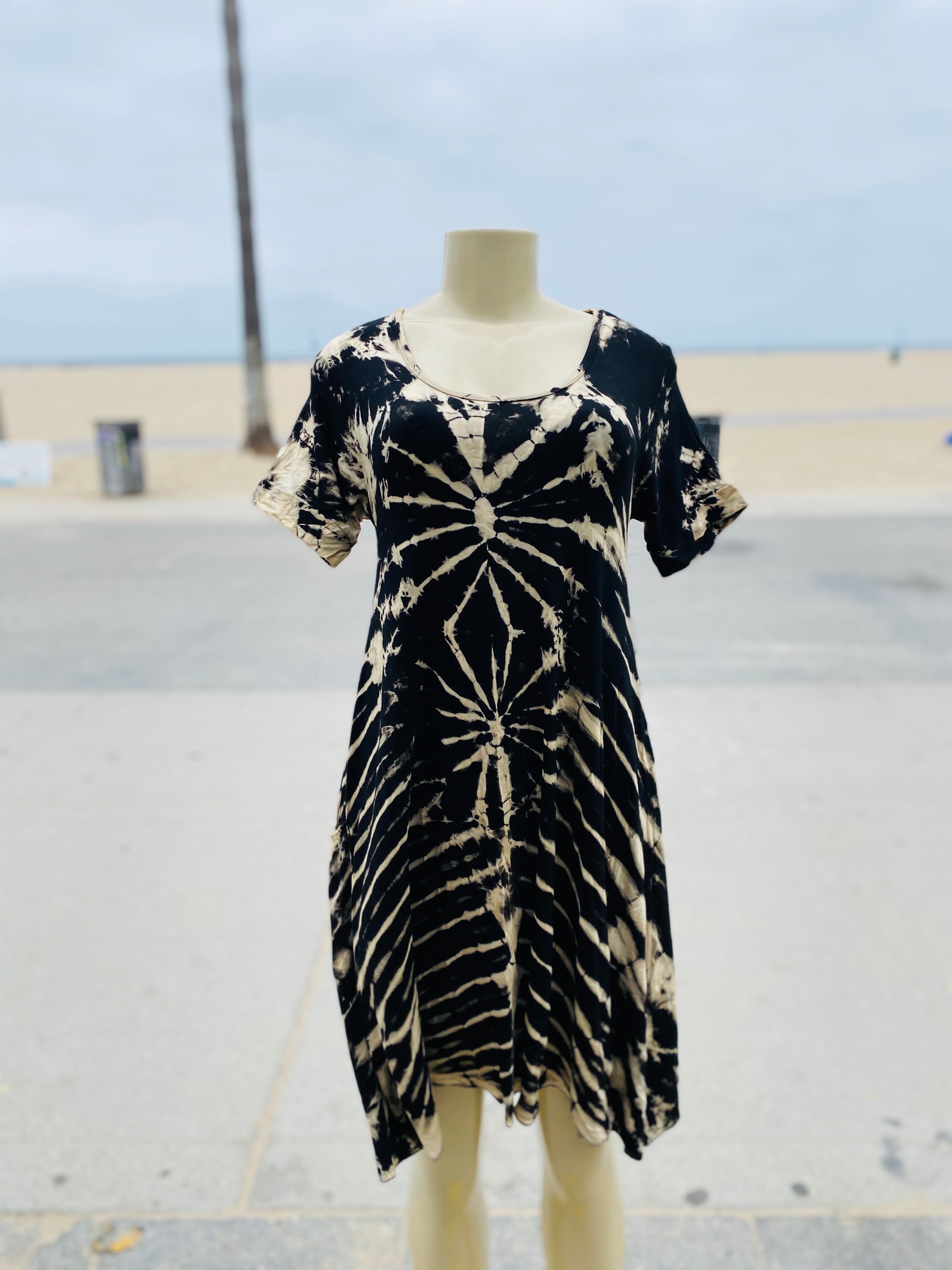 Fun tunic dress ( black / white )