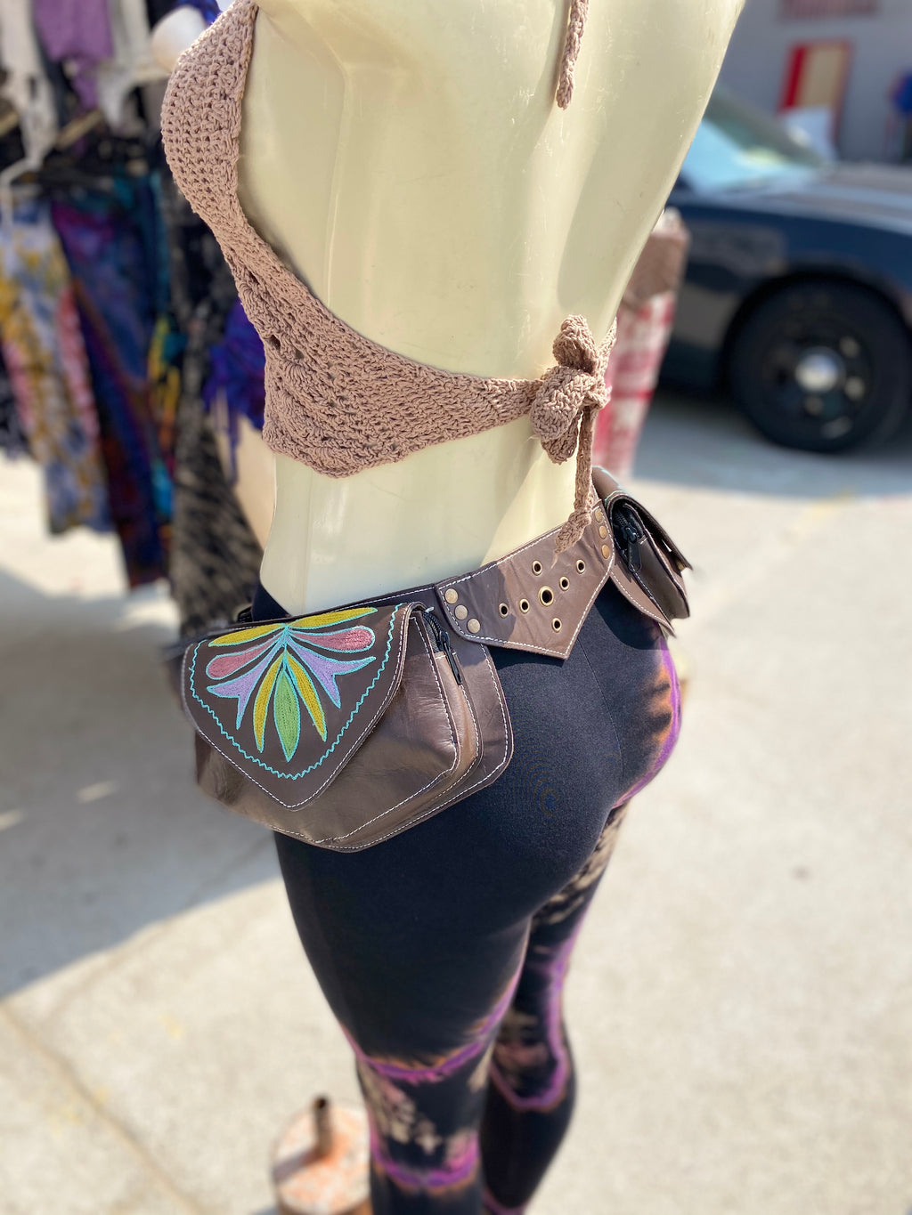 Florals leather belt  ( brown )